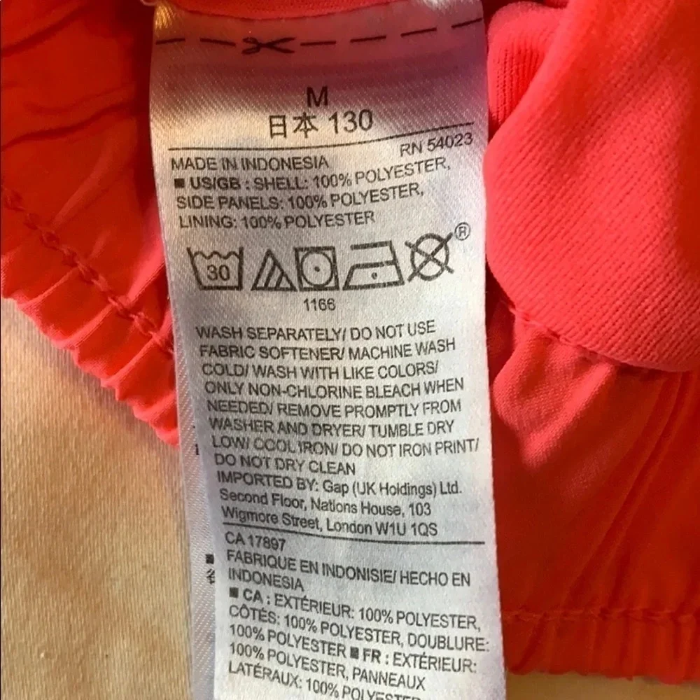 Gap girls athletic shorts size M